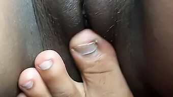 My Sister'S Handjob And Vagina Fingering