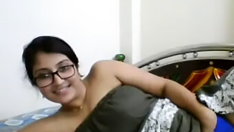 Julie Bhabhi'S Softcore Show On Webcam With Big Ass And Breast Play