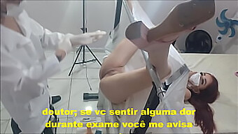 Un Esame Medico Si Trasforma In Un Incontro Intimo Mentre Il Dottore Esplora La Vagina Della Paziente.