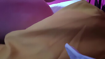 Anhelando Grandes Tetas Naturales Y Coños Maduros Y Peludos