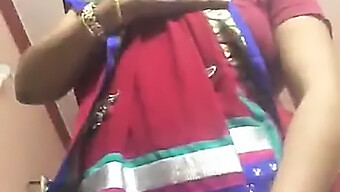 Indian Aunt'S Revealing Performance