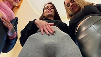 Vivi Una Scena Di Femdom Incentrata Sul Profumo In Triplo Pov Con La Padrona Agma E La Mistress Jucy.