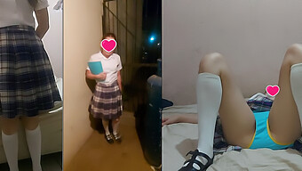 십대 멕시코 학생의 첫 번째 성적 경험 Pov 비디오