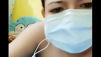 Buổi Solo Tại Nhà Thân Mật Của Cô Gái Sange Colmek Trên Bigo