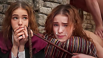 Hermione'Nin Ilk Büyü Seçmesi Beklenmedik Bir Şekilde Tahrik Edici Ve Oral Zevke Yol Açıyor