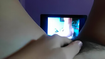 Regardez La Masturbation Pov D'Une Fille Dans Cette Vidéo Chaude