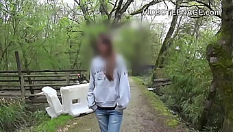 Первый Кастинг Для Молодых Девочек В Откровенных Видео