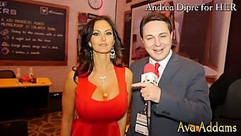 Busty Ava Addams Forfører Andrea Diprè Med Sine Sensuelle Bevægelser